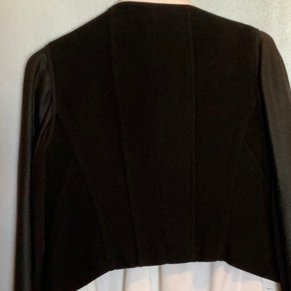 BCBG jacket - Picture 4 of 9